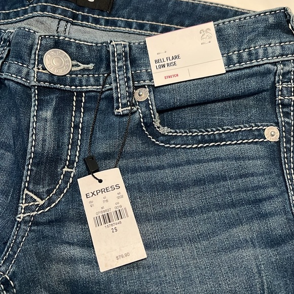 Express Bell Flare Low Rise 2Short! - Picture 4 of 5